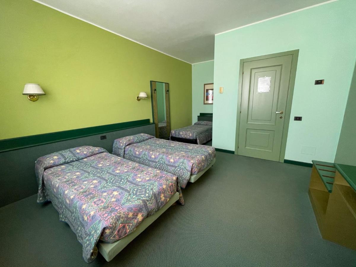 Hotel La Goletta بيناسكو المظهر الخارجي الصورة