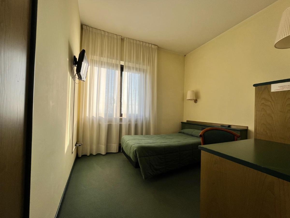 Hotel La Goletta بيناسكو المظهر الخارجي الصورة