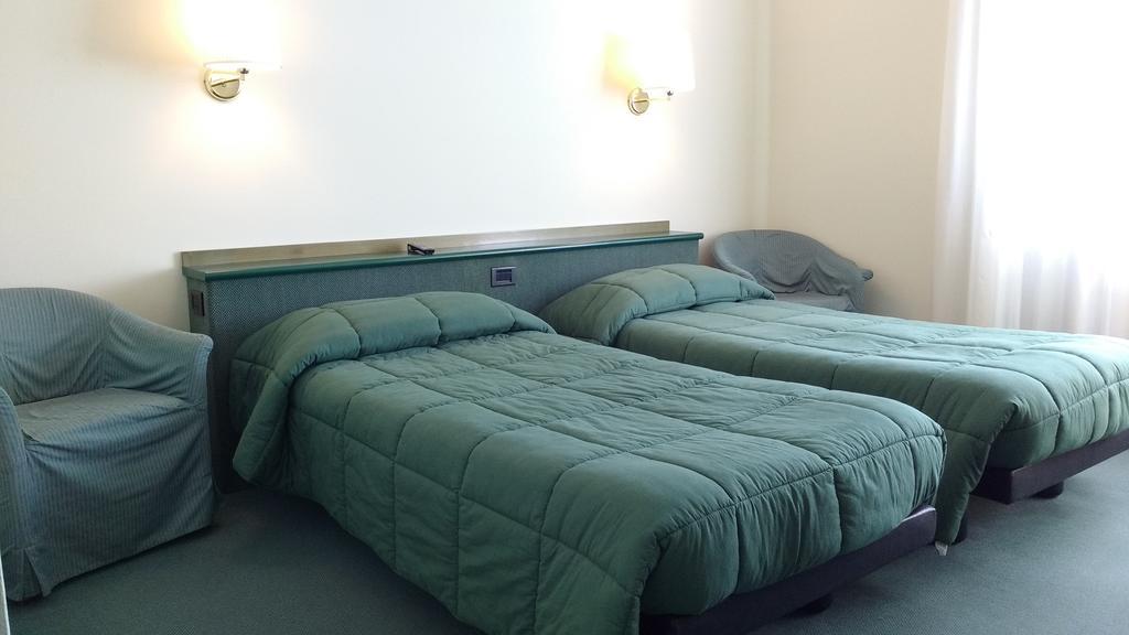 Hotel La Goletta بيناسكو المظهر الخارجي الصورة